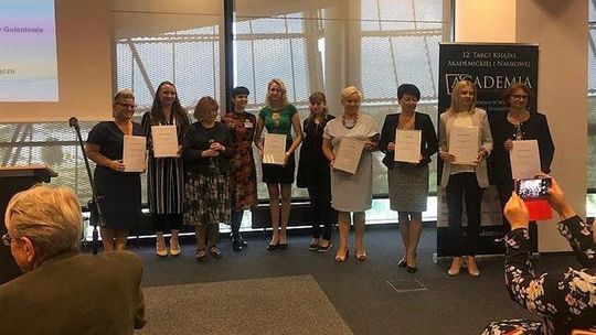 ZSP im. Z. Herberta w Trzebiatowie odebrał dyplom „Mistrza promocji Czytelnictwa 2017”!