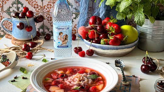 Zupa owocowa z lanymi kluseczkami