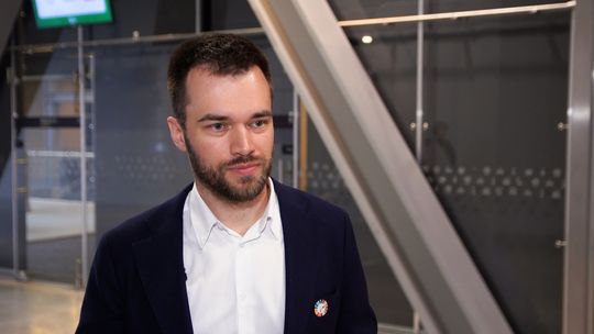 Zwrot konsumentów ku białkom roślinnym nabiera tempa. Producenci stawiają na nowe źródła
