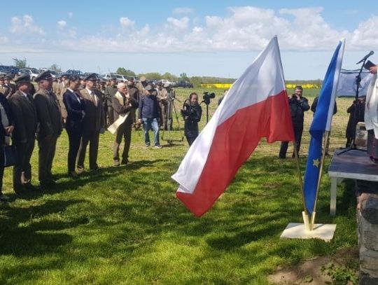 95 lat Lasów Państwowych:  Posadzili dęby w Cerkwicy 