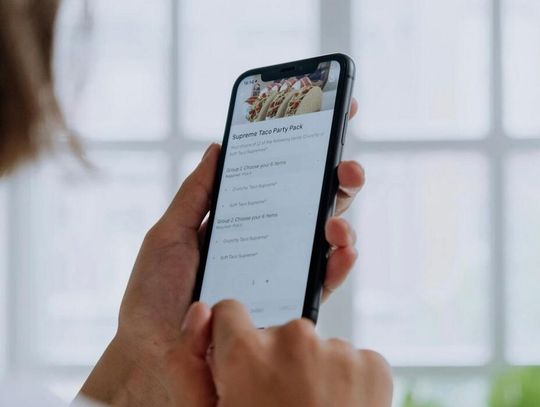 AI w branży delivery – osobisty asystent na drodze i nie tylko