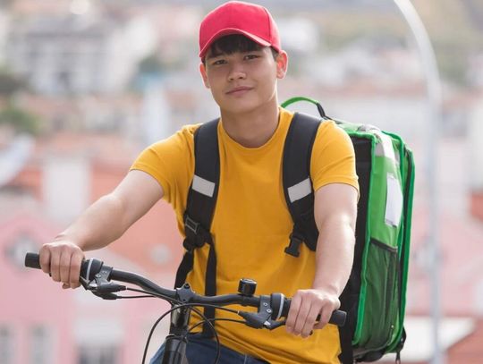 Aktywnie i dynamicznie – jak wygląda sezon letni w branży food delivery?