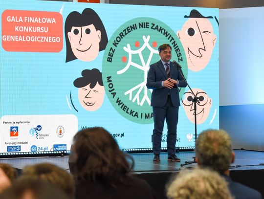 „BEZ KORZENI NIE ZAKWITNIESZ” Z AMBASADORKĄ. STARTUJE 5. JUBILEUSZOWA EDYCJA KONKURSU GENEALOGICZNEGO