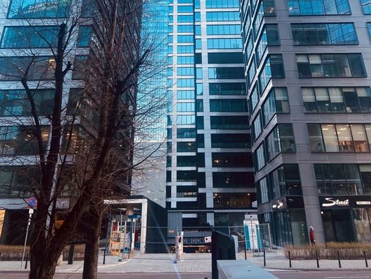 Biura wracają do gry