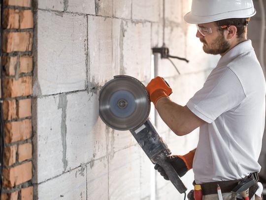 Branża budowlana w Polsce: potrzeba wykwalifikowanych pracowników rośnie