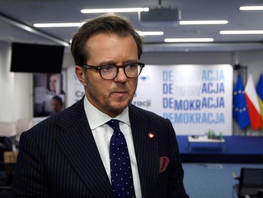 Cyberataki i dezinformacja nabierają na sile w całej UE. Dodatkowe narzędzia w walce z tymi zjawiskami to konieczność Cyberataki i dezinformacja nabierają na sile w całej UE. Dodatkowe narzędzia w walce z tymi zjawiskami to konieczność