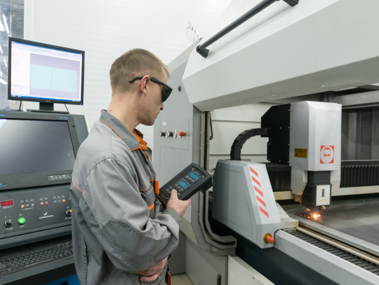 Dystrybutor maszyn CNC – profesjonalne obrabiarki na wyciągnięcie ręki