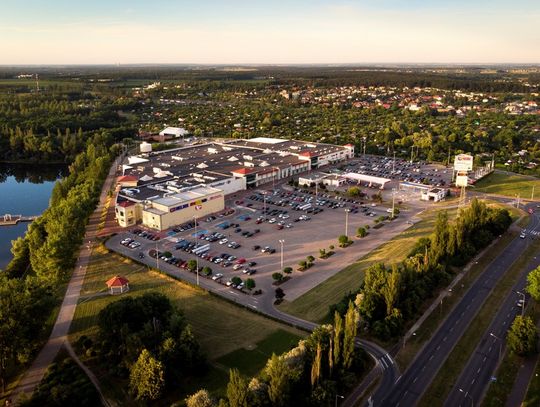 Galeria Nad Jeziorem w Koninie zmienia właściciela: Saller Group przejmuje renomowane centrum handlowe