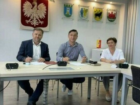 Gryfice: Umowa na organizację dowozu uczniów do szkół