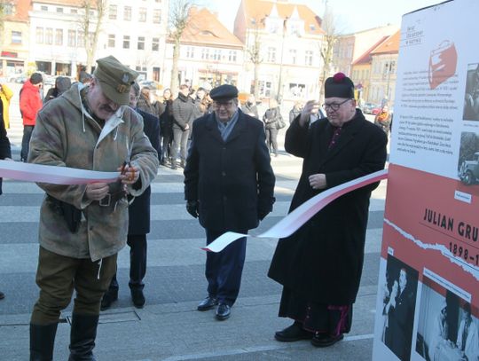 Gryfice: Wystawa plenerowa „Świat zgładzony w Katyniu”