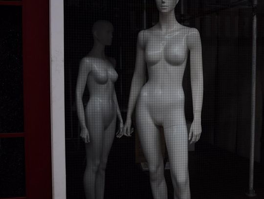 Jak eksponować manekiny damskie