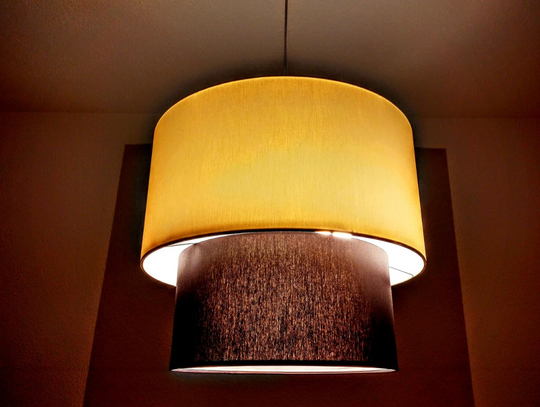 Jak wybrać odpowiedni abażur do lampy sufitowej?