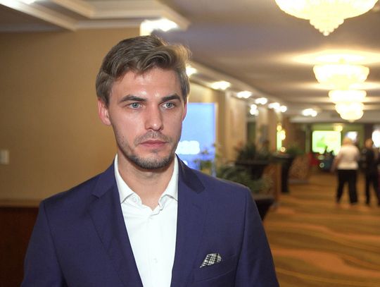 Jednorazowe opakowania z plastiku mają do 2030 roku zniknąć z lokali gastronomicznych.