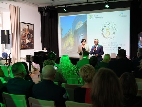 Jubileusz 5-lecia Ogrodów Przelewice Święto ludzi, pasji i przemiany! Jubileusz 5-lecia Ogrodów Przelewice Święto ludzi, pasji i przemiany!