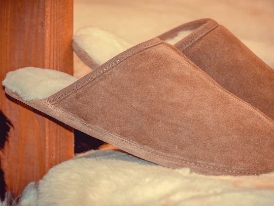 Kapcie domowe damskie – 3 popularne modele