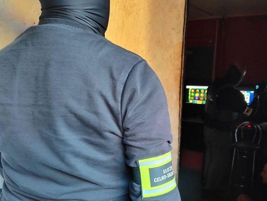 Kolejne uderzenia KAS w nielegalny hazard. 8 stanowisk hazardowych zabezpieczonych w Policach