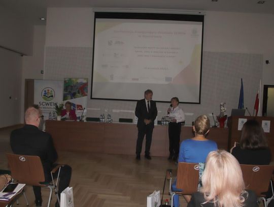 KONFERENCJA INAUGURUJĄCA DZIAŁANIE SPECJALISTYCZNEGO CENTRUM WSPIERAJĄCEGO EDUKACJĘ WŁĄCZAJĄCĄ W WANIOROWIE