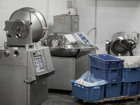 Mieszadło TMR – zastosowanie w branży tworzyw sztucznych