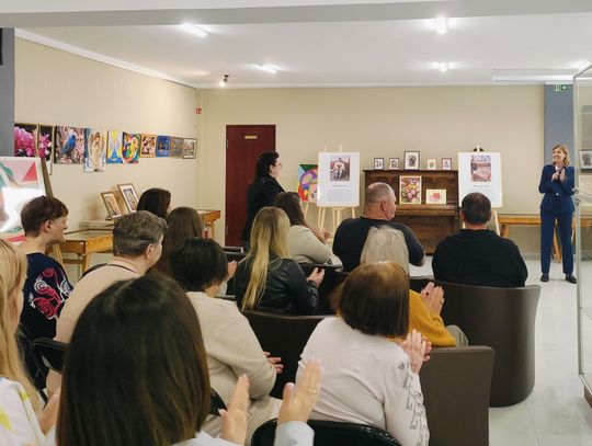 "Na skrzydłach pasji" - Wernisaż wystawy w Nowogardzie