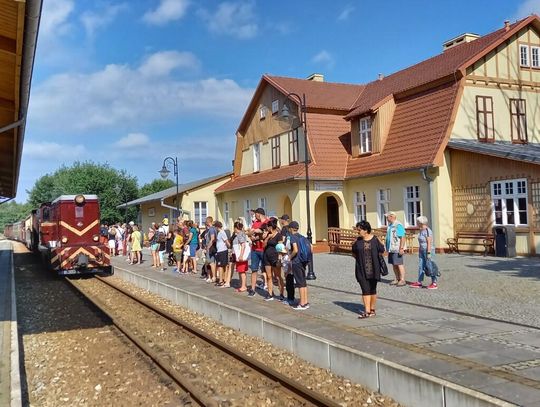 Nadmorska kolejka zaprasza na promocyjne wycieczki.