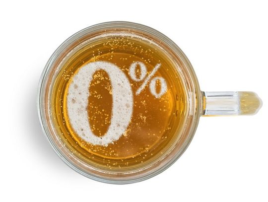 Piwo bezalkoholowe ogranicza picie alkoholu przez Polaków