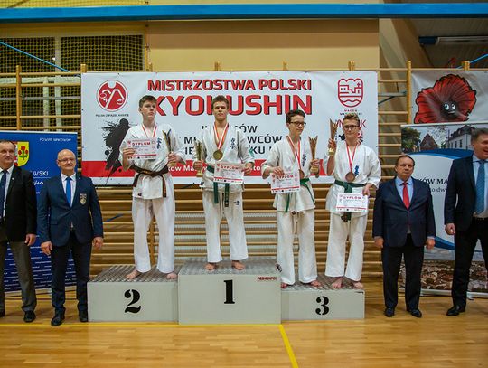 Płoty: Udany występ naszych karateków na Mistrzostwach Polski w Makowie Mazowieckim