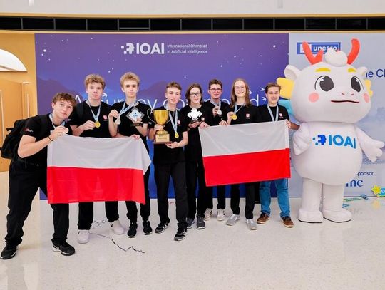 Polscy licealiści zwycięzcami II Międzynarodowej Olimpiady Sztucznej Inteligencji