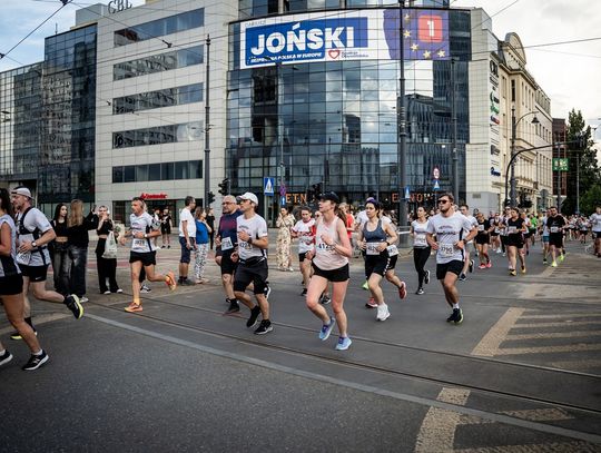 Ponad 1,2 mln zł dla potrzebujących dzięki biegowi Rossmann Run z aplikacją