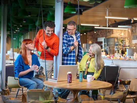 Równe płace, równe szanse – Grupa Żabka ponownie z certyfikatem EQUAL-SALARY