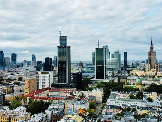 Rynek biurowy dryfuje na spokojnych wodach