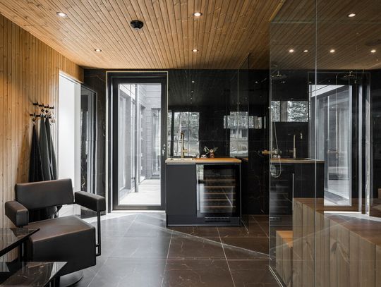 Sauna – fiński rytuał ciszy i ciepła, który odmienia ciało i drewno