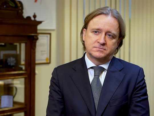 Spada zaufanie do ekspertów i instytucji. Odwrócenie kryzysu autorytetów ma duże znaczenie dla nauki