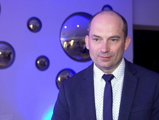 Stabilność zatrudnienia jedną z najważniejszych kwestii dla pokolenia Z. Nie chodzi jednak o wieloletnią pracę na etacie