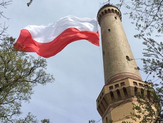 Świnoujście: Zabytki umierają za ogrodzeniem. Trzeci rok bez dostępu do Twierdzy i Latarni Morskiej
