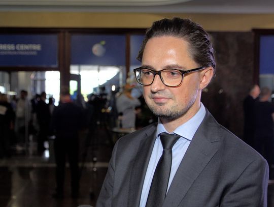 Transformacja energetyczna przekłada się na wzrost gospodarczy w Polsce. Przejście na odnawialne źródła energii nie może być zbyt szybkie