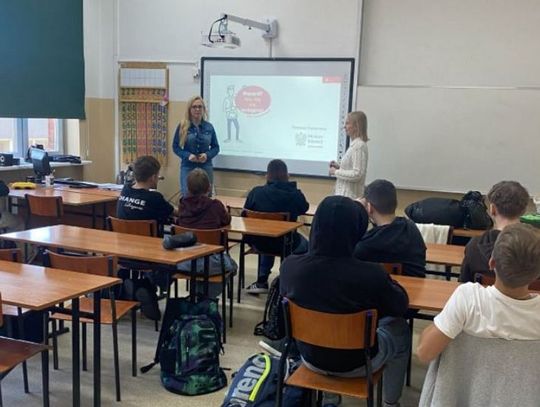 Trenerzy z naszej Izby zaangażowani w akcję edukacyjną „Hazard? Nie daj  się wciągnąć!"