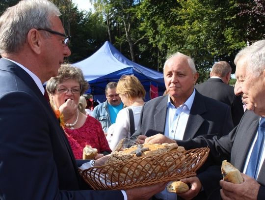 Trzebiatów podziękował za zebrane plony