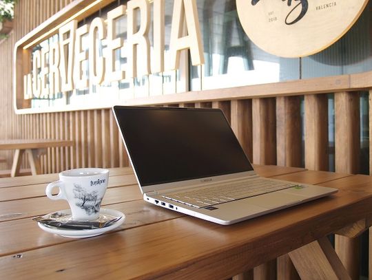 Ultrabooki do biura – jakie parametry powinny posiadać?