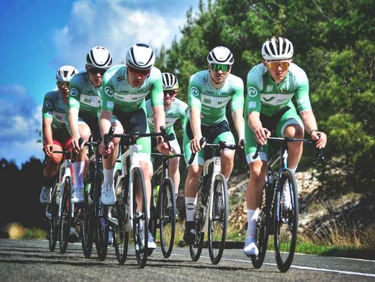 VeloBank napędza kolarskie emocje. Za nami kolejny sezon z cyklem wyścigów VIA Dolny Śląsk i VeloTalent Cycling Team