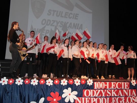 W Kapitolu koncert pieśni patriotycznych na 100-lecie odzyskania niepodległości przez Polskę w wykonaniu uczniów „Chrobrego”