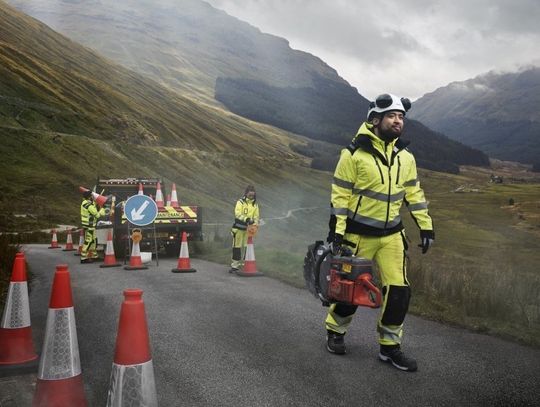 Widocznie bezpieczniej – dzięki odzieży roboczej hi-vis