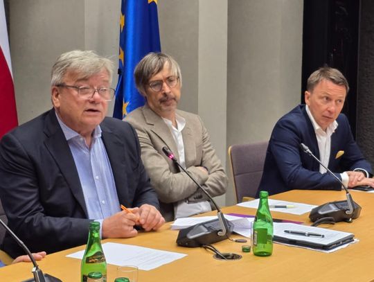 Zespół parlamentarny obradował o energetyce i elektromobilności