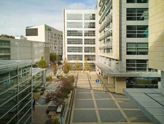 Zoetis przedłuża najem biura w przestrzeniach Adgar Poland