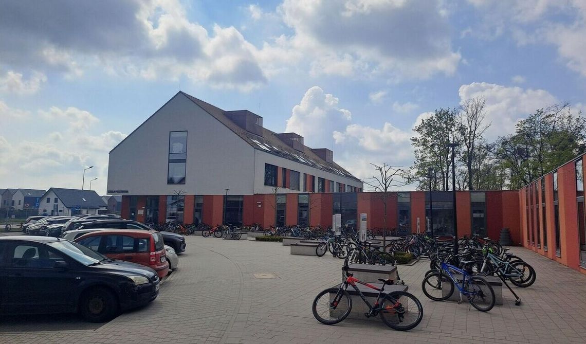 BERGER Bau kontynuuje rozbudowę Szkoły Podstawowej w Lutyni