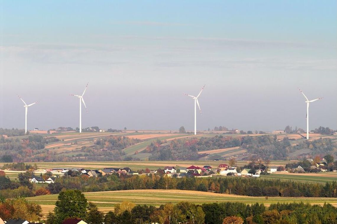 Branża wiatrowa zaniepokojona planami resortu dotyczącymi rozwoju energetyki wiatrowej Branża wiatrowa zaniepokojona planami resortu dotyczącymi rozwoju energetyki wiatrowej