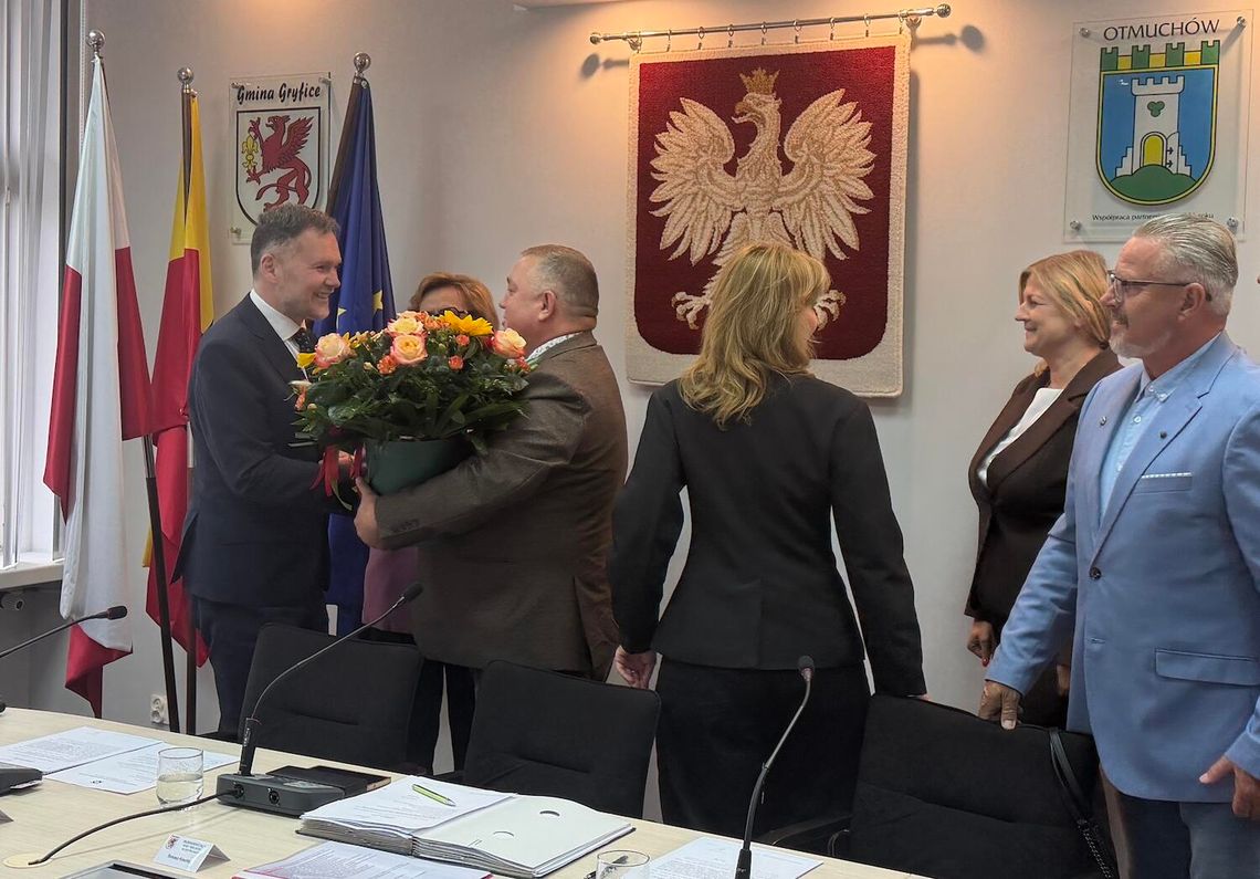 Burmistrz Gryfic z wotum zaufania i absolutorium za 2025 rok Burmistrz Gryfic z wotum zaufania i absolutorium za 2025 rok