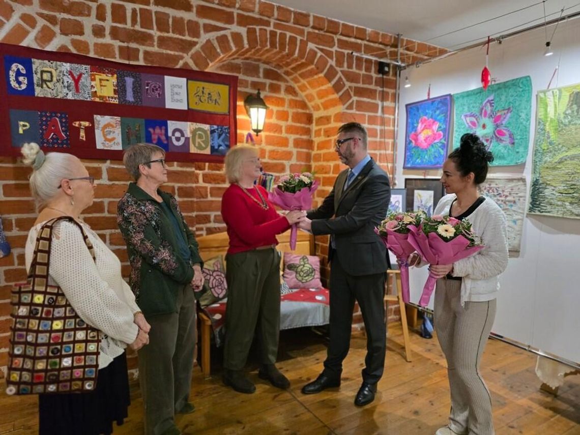 „Co można uszyć z tkaniny” - Patchwork Muzeum i Galerii „Brama”