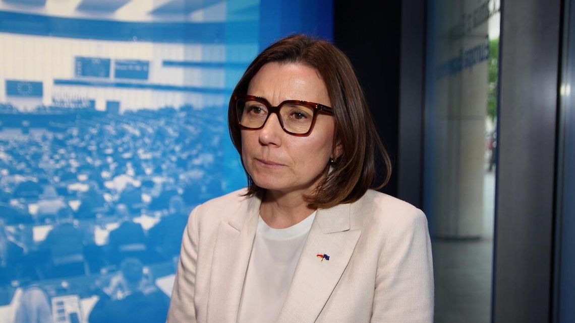 Dezinformacja wpływa na postrzeganie UE, ale poparcie Europejczyków pozostaje wysokie. Polska wśród największych beneficjentów integracji