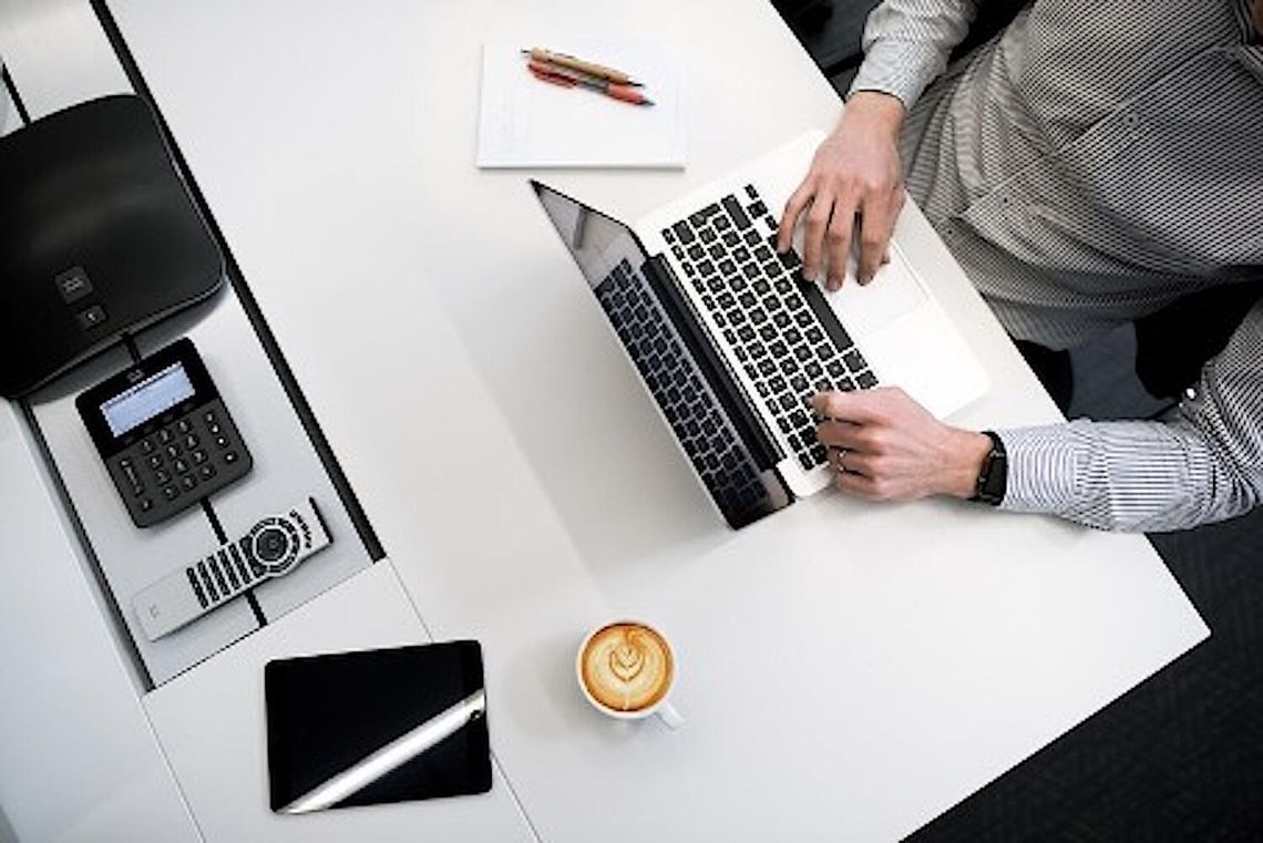 Dlaczego MacBook Air stał się standardem wśród dziennikarzy?