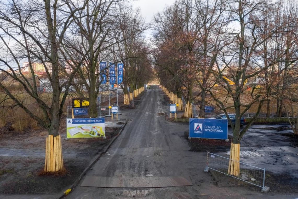 DZIEJE SIĘ W FABRYCE WODY! TRWA PALOWANIE